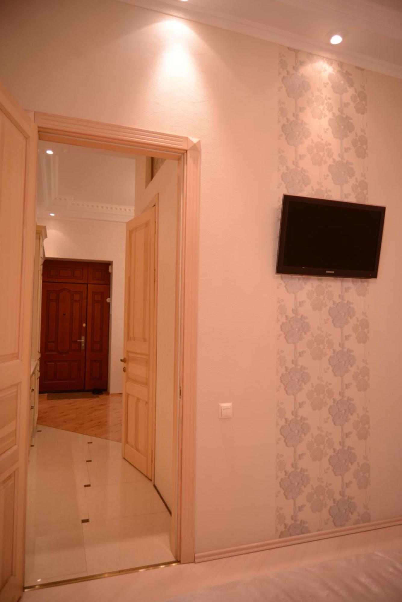 Apartment For Rent On Deribasovskaya Street Odessza Kültér fotó