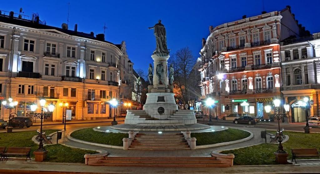 Apartment For Rent On Deribasovskaya Street Odessza Kültér fotó